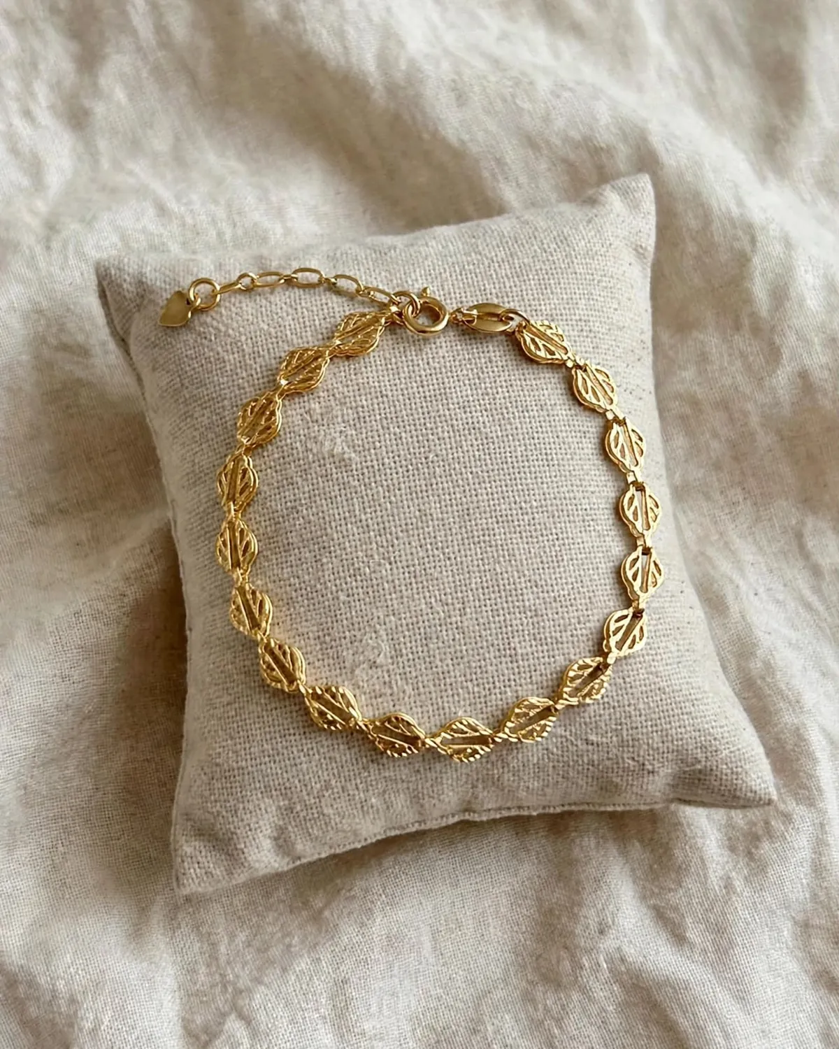 Pulseira Folha Vazada — GLANZ Semi Joias